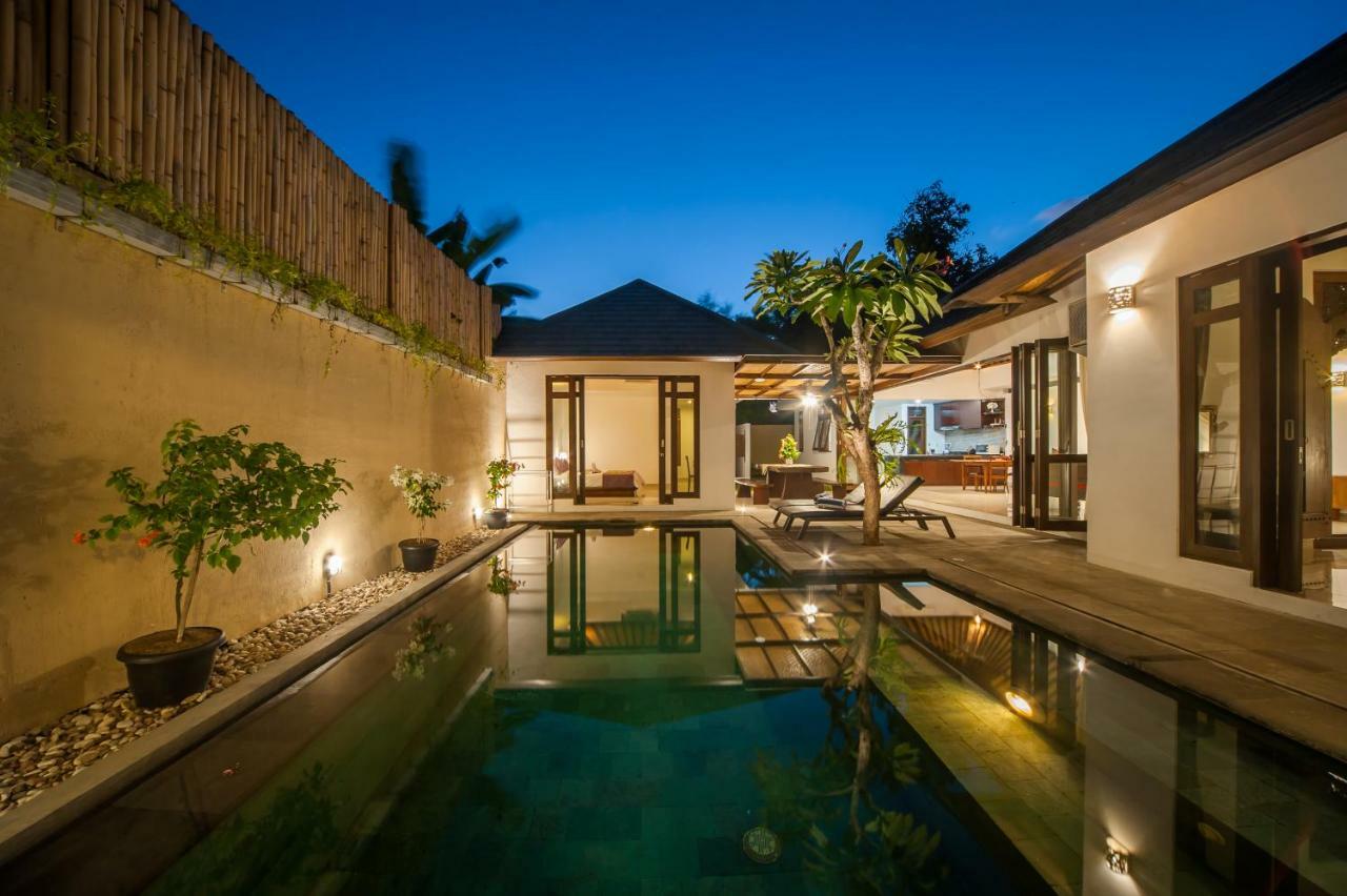 Turiya Villa Sanur Exterior photo